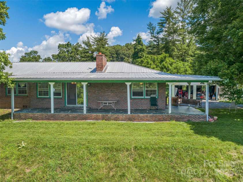 77 Dr Ramsey Drive, Marshall, NC 28753.  MLS# CAR4274451, YatesRealty ID 21754. 