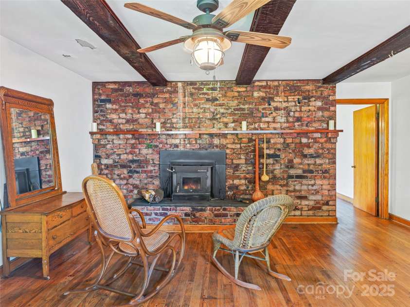 77 Dr Ramsey Drive, Marshall, NC 28753.  MLS# CAR4274451, YatesRealty ID 21754. 