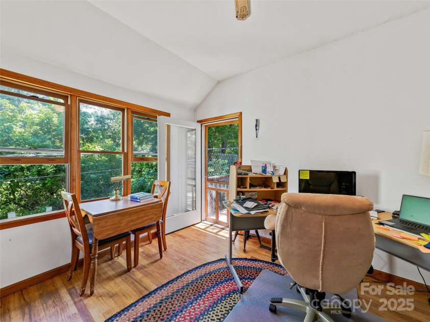 77 Dr Ramsey Drive, Marshall, NC 28753.  MLS# CAR4274451, YatesRealty ID 21754. 