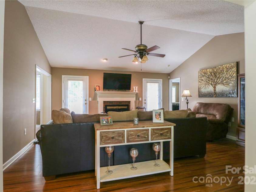 400 Majolica Road, Salisbury, NC 28147.  MLS# CAR4266113, YatesRealty ID 21755. 