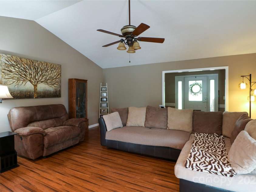 400 Majolica Road, Salisbury, NC 28147.  MLS# CAR4266113, YatesRealty ID 21755. 