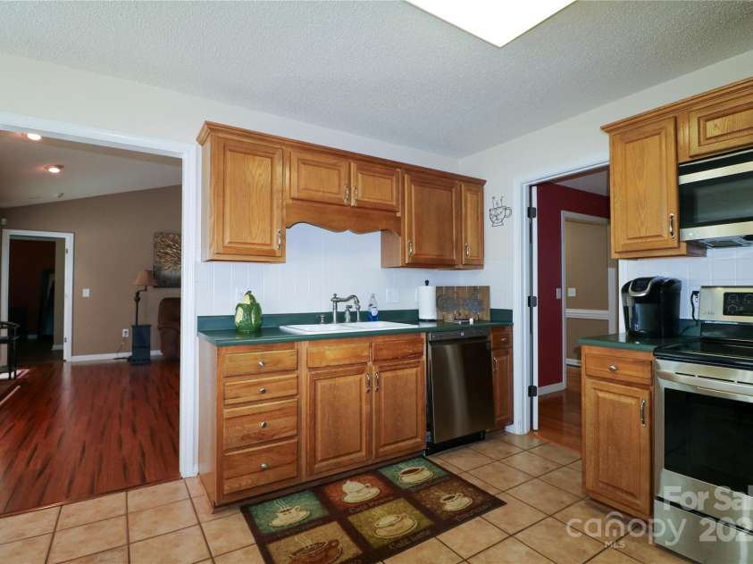 400 Majolica Road, Salisbury, NC 28147.  MLS# CAR4266113, YatesRealty ID 21755. 