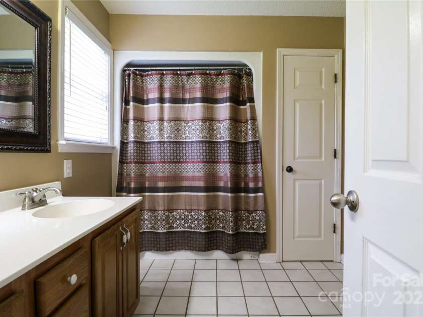 400 Majolica Road, Salisbury, NC 28147.  MLS# CAR4266113, YatesRealty ID 21755. 
