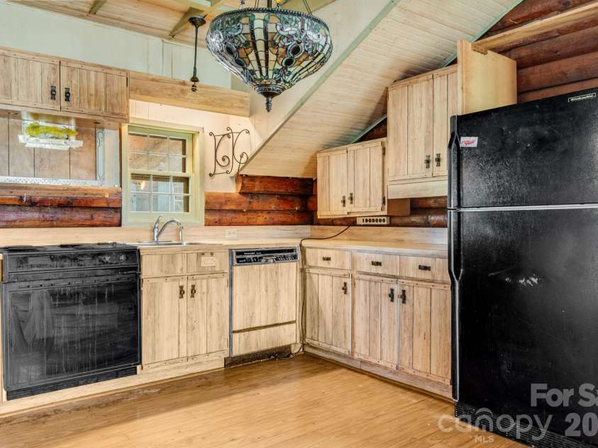 770 Echo Hill Drive, Green Mountain, NC 28704.  MLS# CAR4370648, YatesRealty ID 21757. 