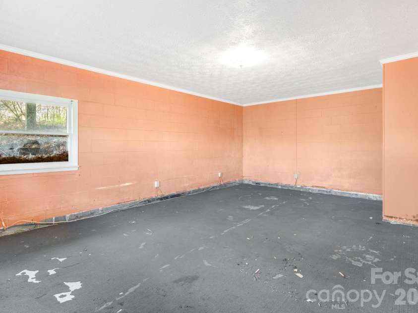 770 Echo Hill Drive, Green Mountain, NC 28704.  MLS# CAR4370648, YatesRealty ID 21757. 