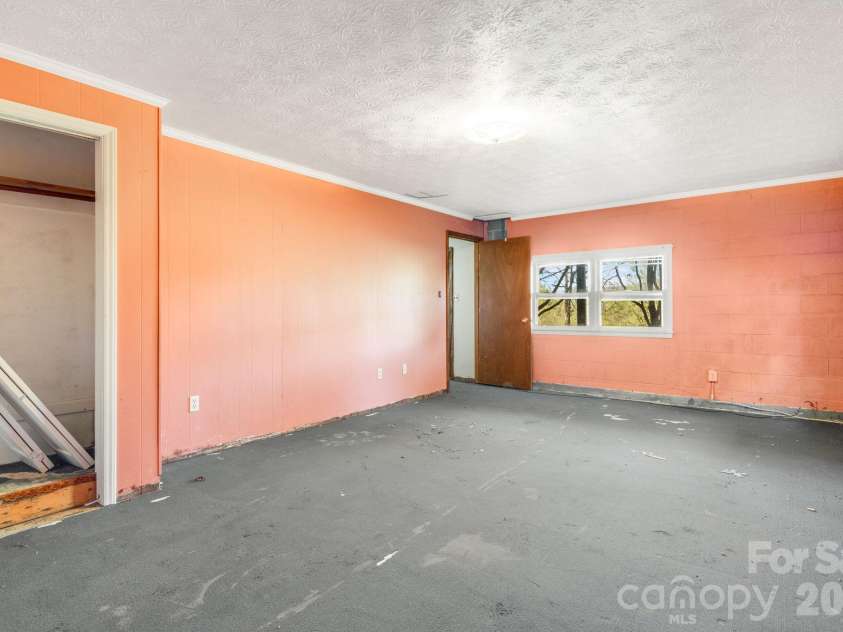 770 Echo Hill Drive, Green Mountain, NC 28704.  MLS# CAR4370648, YatesRealty ID 21757. 