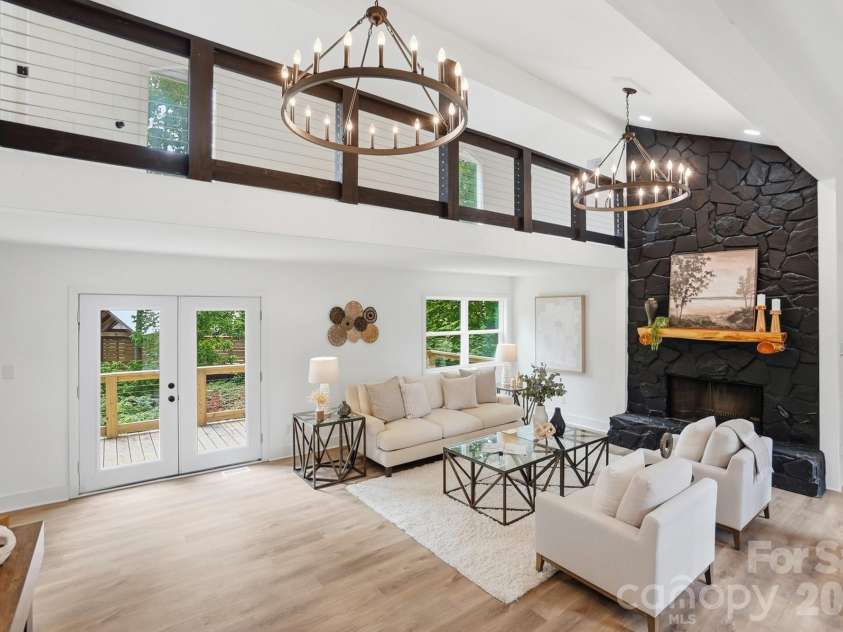 7015 Chelsea Day Lane, Tega Cay, SC 29708.  MLS# CAR4372291, YatesRealty ID 21758. 