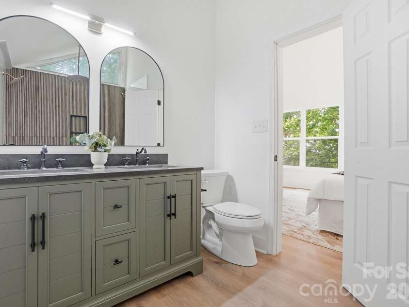 7015 Chelsea Day Lane, Tega Cay, SC 29708.  MLS# CAR4372291, YatesRealty ID 21758. 