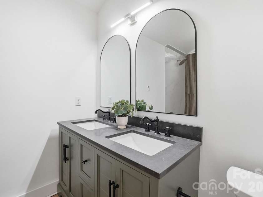 7015 Chelsea Day Lane, Tega Cay, SC 29708.  MLS# CAR4372291, YatesRealty ID 21758. 