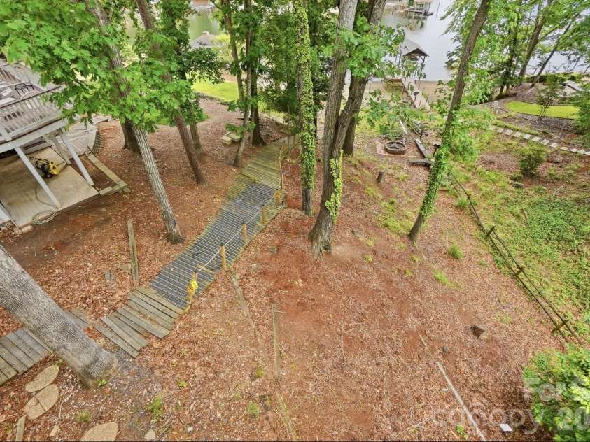 7015 Chelsea Day Lane, Tega Cay, SC 29708.  MLS# CAR4372291, YatesRealty ID 21758. 