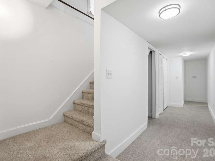 7015 Chelsea Day Lane, Tega Cay, SC 29708.  MLS# CAR4372291, YatesRealty ID 21758. 