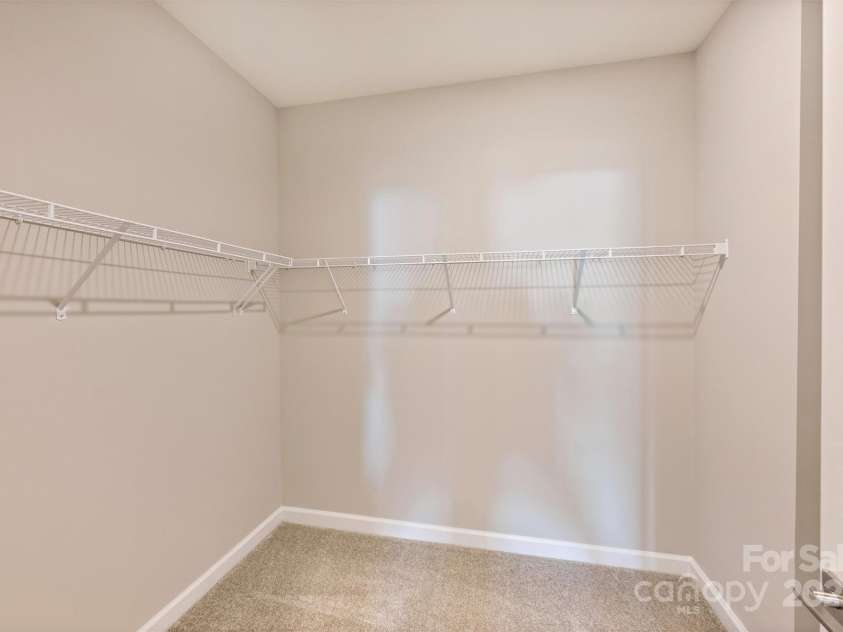 8036 Joy Crossing Lane, Charlotte, NC 28214.  MLS# CAR4272909, YatesRealty ID 21758. 