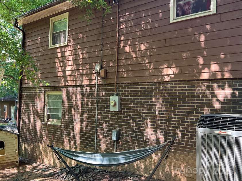 33611 Mann Road, Albemarle, NC 28001.  MLS# CAR4247905, YatesRealty ID 21759. 