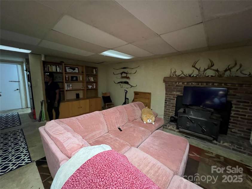 33611 Mann Road, Albemarle, NC 28001.  MLS# CAR4247905, YatesRealty ID 21759. 