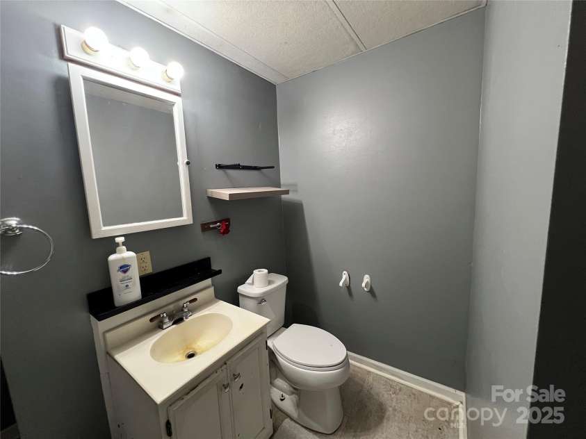 33611 Mann Road, Albemarle, NC 28001.  MLS# CAR4247905, YatesRealty ID 21759. Basement bathroom