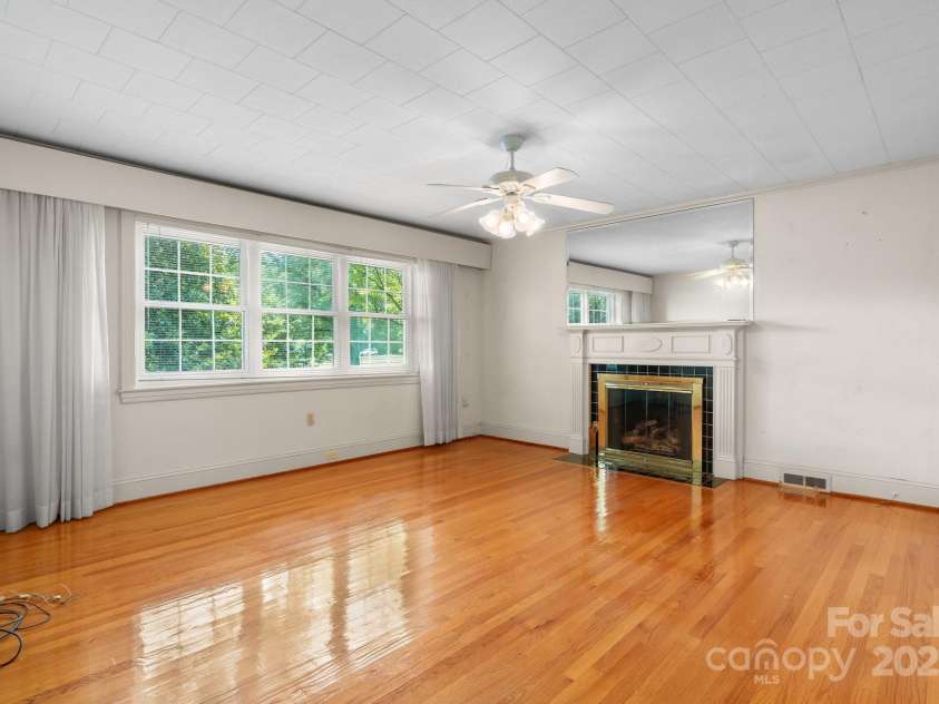 4002 Hickory Boulevard, Granite Falls, NC 28630.  MLS# CAR4265379, YatesRealty ID 2176. 