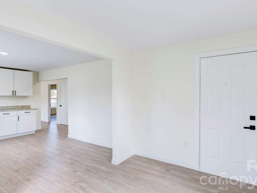 1900 Linda Avenue, Kannapolis, NC 28083.  MLS# CAR4369376, YatesRealty ID 21760. 