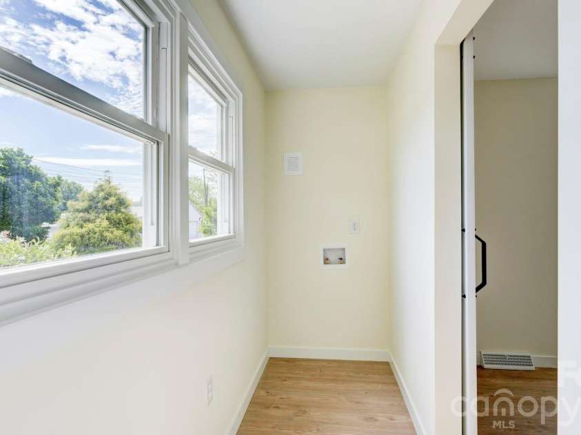1900 Linda Avenue, Kannapolis, NC 28083.  MLS# CAR4369376, YatesRealty ID 21760. 