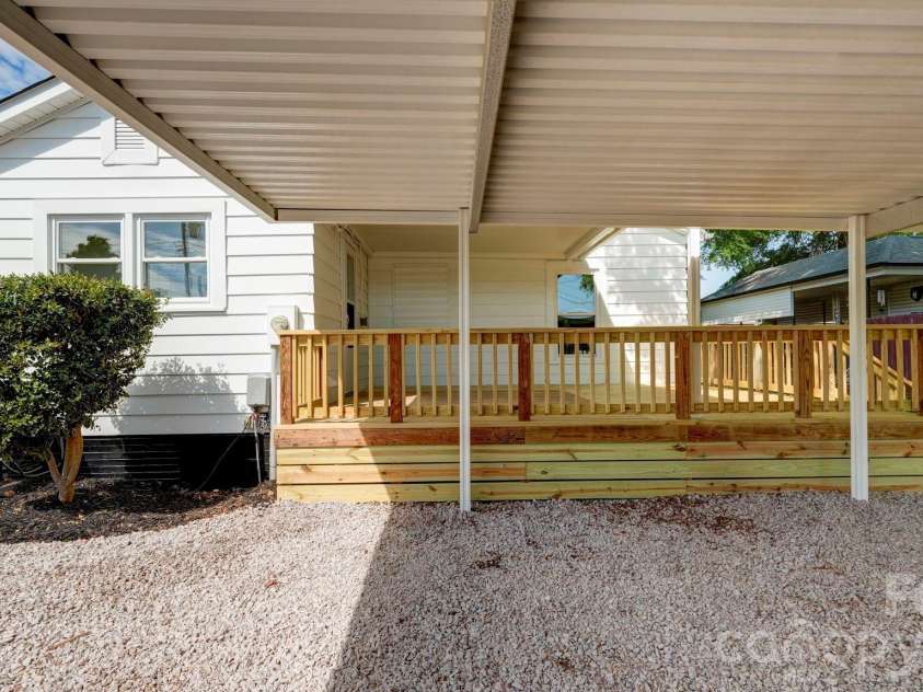 1900 Linda Avenue, Kannapolis, NC 28083.  MLS# CAR4369376, YatesRealty ID 21760. 