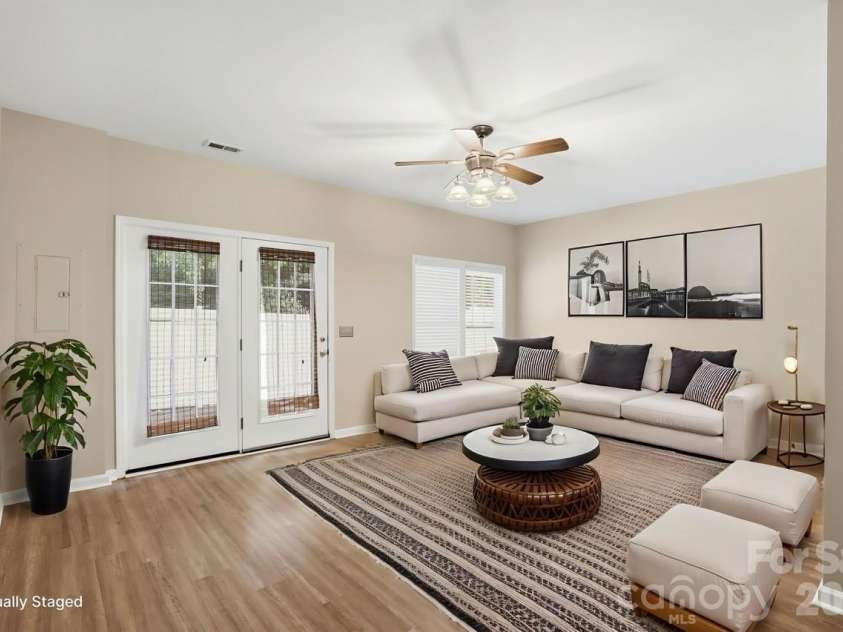 10851 Garden Oaks Lane, Charlotte, NC 28273.  MLS# CAR4376158, YatesRealty ID 21761. 
