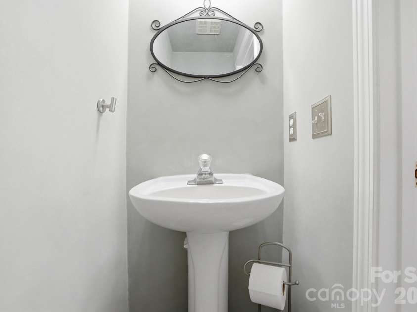 10851 Garden Oaks Lane, Charlotte, NC 28273.  MLS# CAR4376158, YatesRealty ID 21761. 