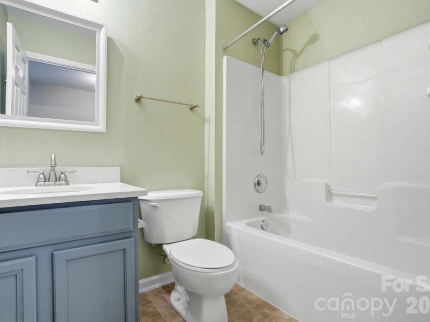 10851 Garden Oaks Lane, Charlotte, NC 28273.  MLS# CAR4376158, YatesRealty ID 21761. 