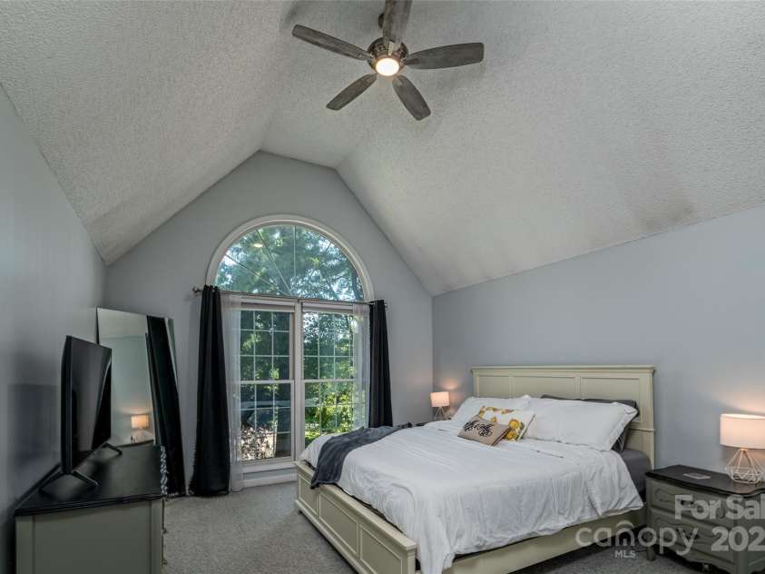 110 Club Drive, Mooresville, NC 28115.  MLS# CAR4272033, YatesRealty ID 21762. Primary Bedroom