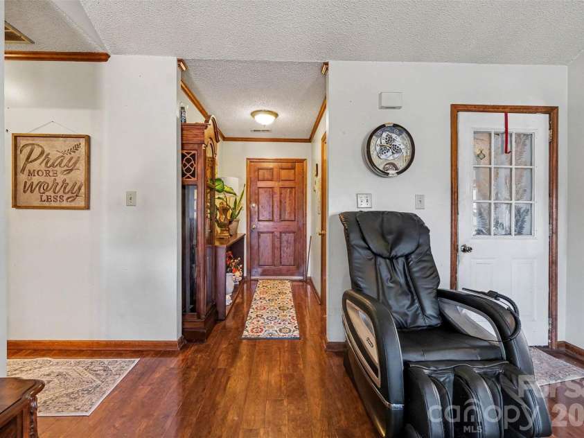 11125 Pinetta Lane, Charlotte, NC 28262.  MLS# CAR4376242, YatesRealty ID 21763. 