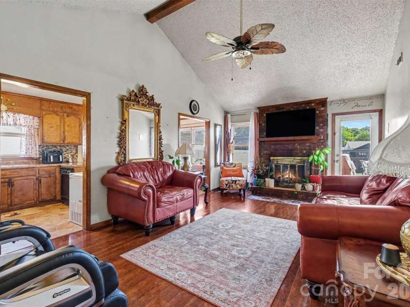 11125 Pinetta Lane, Charlotte, NC 28262.  MLS# CAR4376242, YatesRealty ID 21763. 