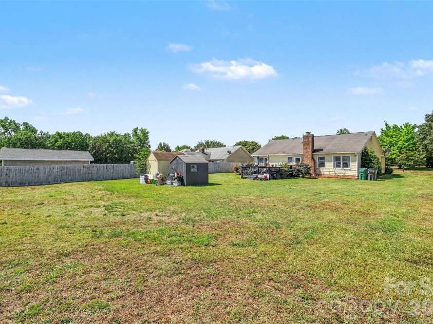 11125 Pinetta Lane, Charlotte, NC 28262.  MLS# CAR4376242, YatesRealty ID 21763. 