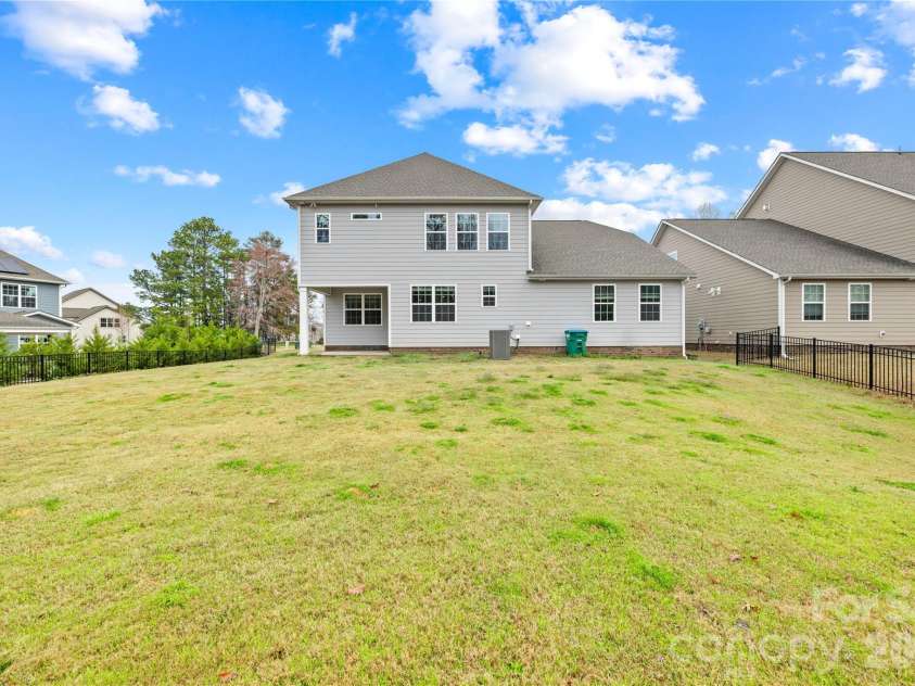 4300 Tory Path Road, Waxhaw, NC 28173.  MLS# CAR4354997, YatesRealty ID 21764. 