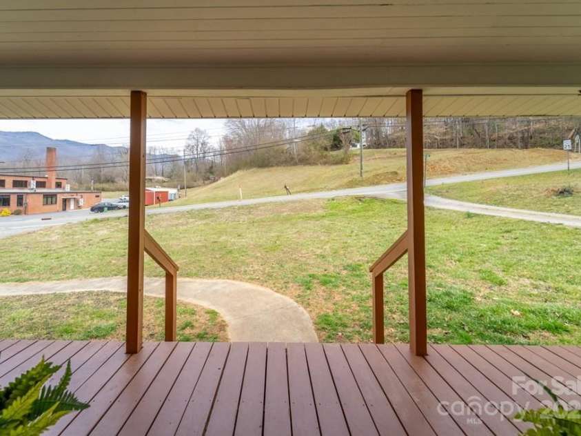 389 Hospital Road, Sylva, NC 28779.  MLS# CAR4235370, YatesRealty ID 21765. 