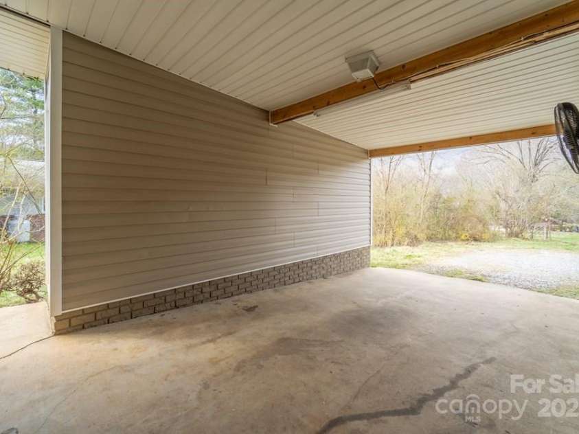 389 Hospital Road, Sylva, NC 28779.  MLS# CAR4235370, YatesRealty ID 21765. 