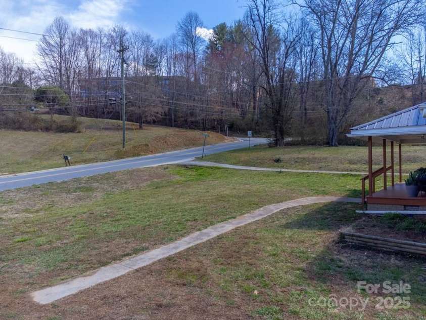 389 Hospital Road, Sylva, NC 28779.  MLS# CAR4235370, YatesRealty ID 21765. 