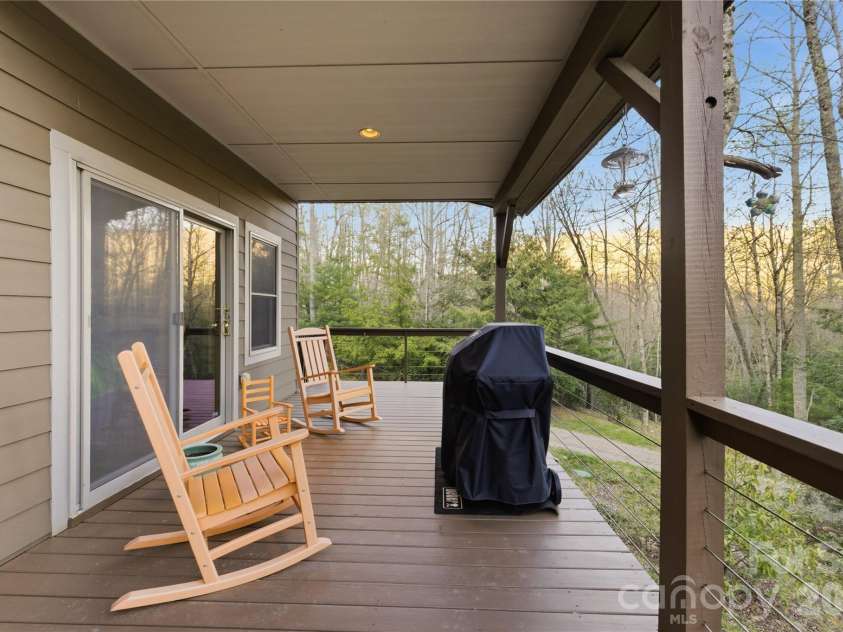 163 Bear Track Lane, Vilas, NC 28692.  MLS# CAR4354106, YatesRealty ID 21766. 