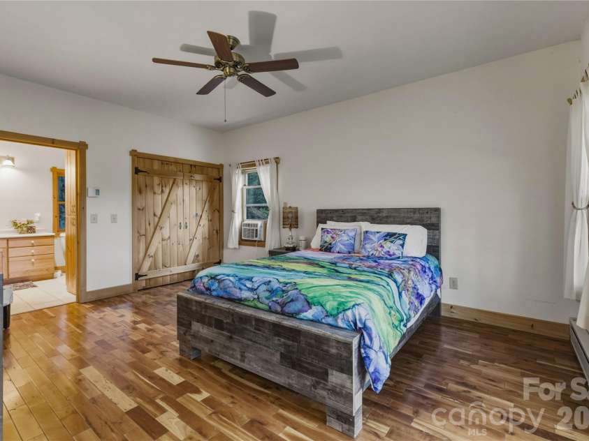 163 Bear Track Lane, Vilas, NC 28692.  MLS# CAR4354106, YatesRealty ID 21766. 