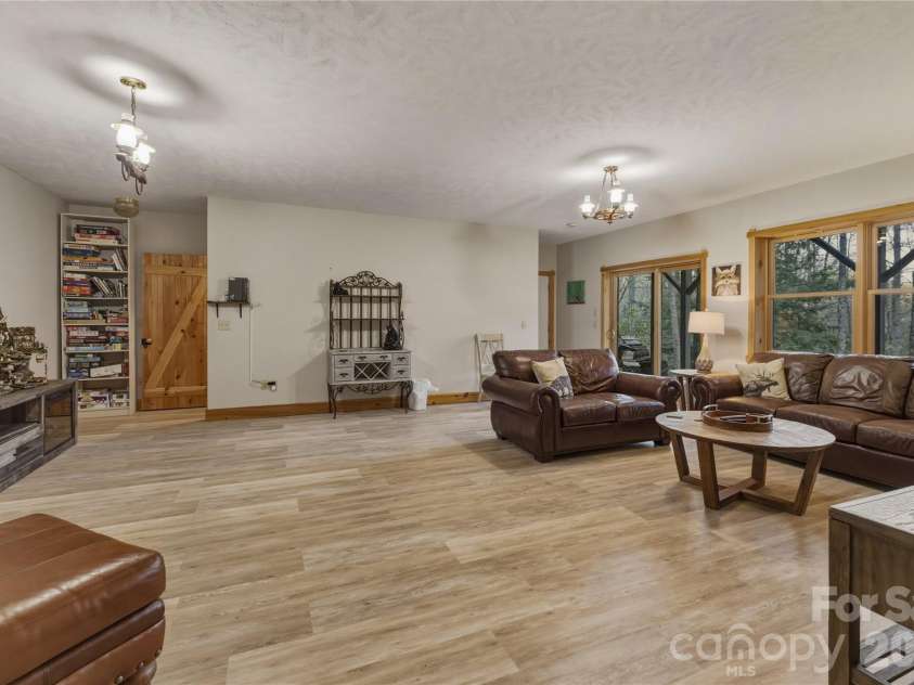163 Bear Track Lane, Vilas, NC 28692.  MLS# CAR4354106, YatesRealty ID 21766. 