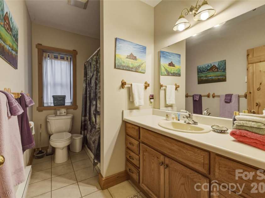 163 Bear Track Lane, Vilas, NC 28692.  MLS# CAR4354106, YatesRealty ID 21766. 