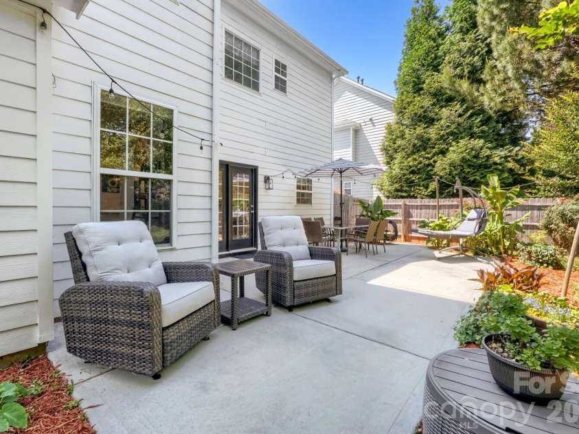 108 Runningdeer Drive, Mooresville, NC 28117.  MLS# CAR4377206, YatesRealty ID 21767. 
