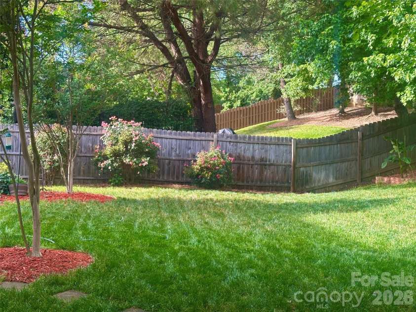108 Runningdeer Drive, Mooresville, NC 28117.  MLS# CAR4377206, YatesRealty ID 21767. 