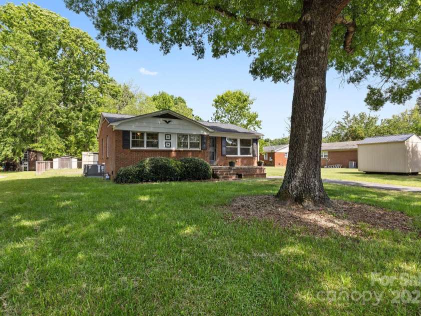 1053 Stoneybrook Lane, Rock Hill, SC 29730.  MLS# CAR4250121, YatesRealty ID 21768. 