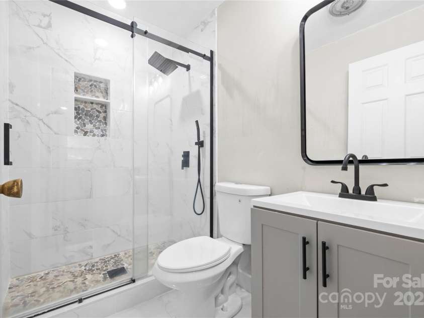 1053 Stoneybrook Lane, Rock Hill, SC 29730.  MLS# CAR4250121, YatesRealty ID 21768. 