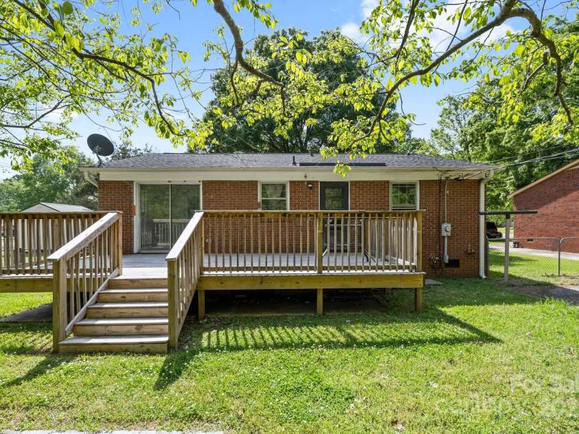 1053 Stoneybrook Lane, Rock Hill, SC 29730.  MLS# CAR4250121, YatesRealty ID 21768. 