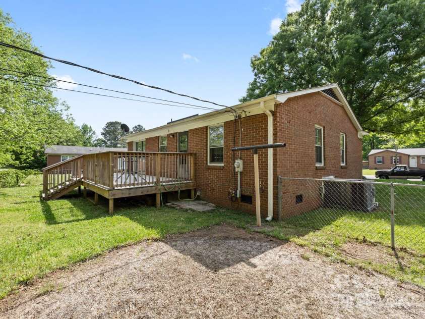 1053 Stoneybrook Lane, Rock Hill, SC 29730.  MLS# CAR4250121, YatesRealty ID 21768. 