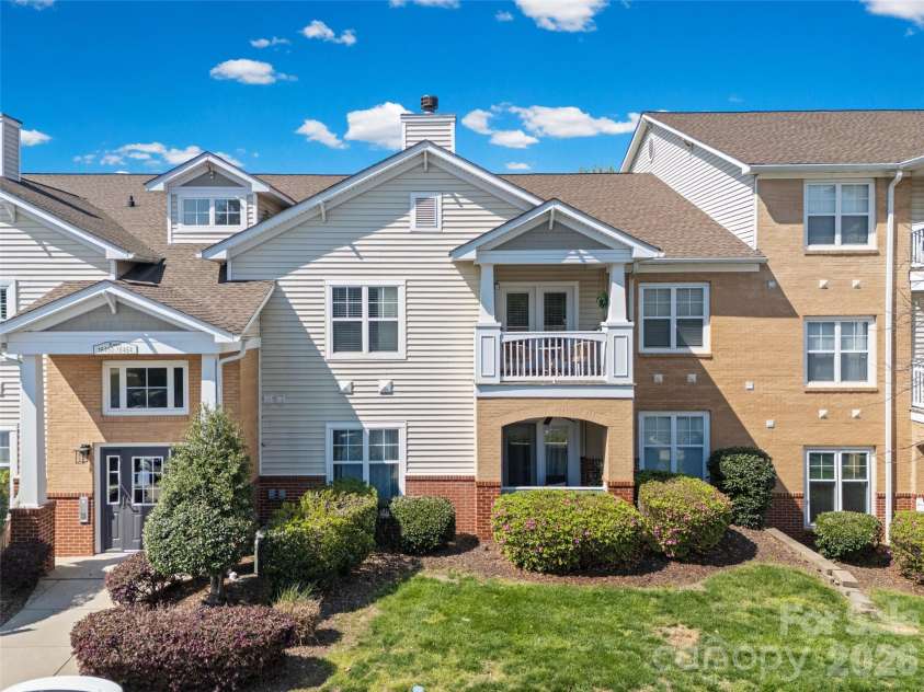16458 Redstone Mountain Lane, Charlotte, NC 28277.  MLS# CAR4373403, YatesRealty ID 21769. 