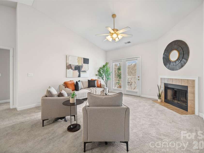 16458 Redstone Mountain Lane, Charlotte, NC 28277.  MLS# CAR4373403, YatesRealty ID 21769. 