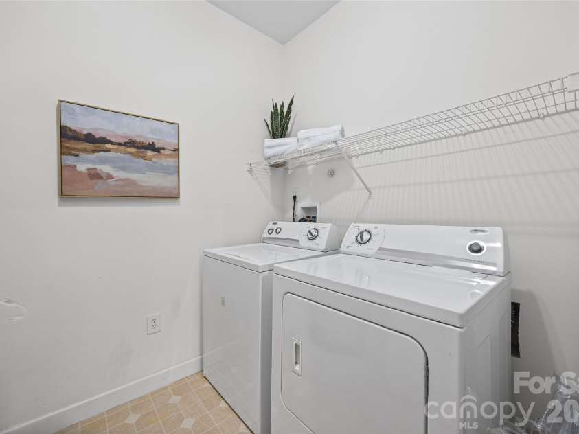 16458 Redstone Mountain Lane, Charlotte, NC 28277.  MLS# CAR4373403, YatesRealty ID 21769. 