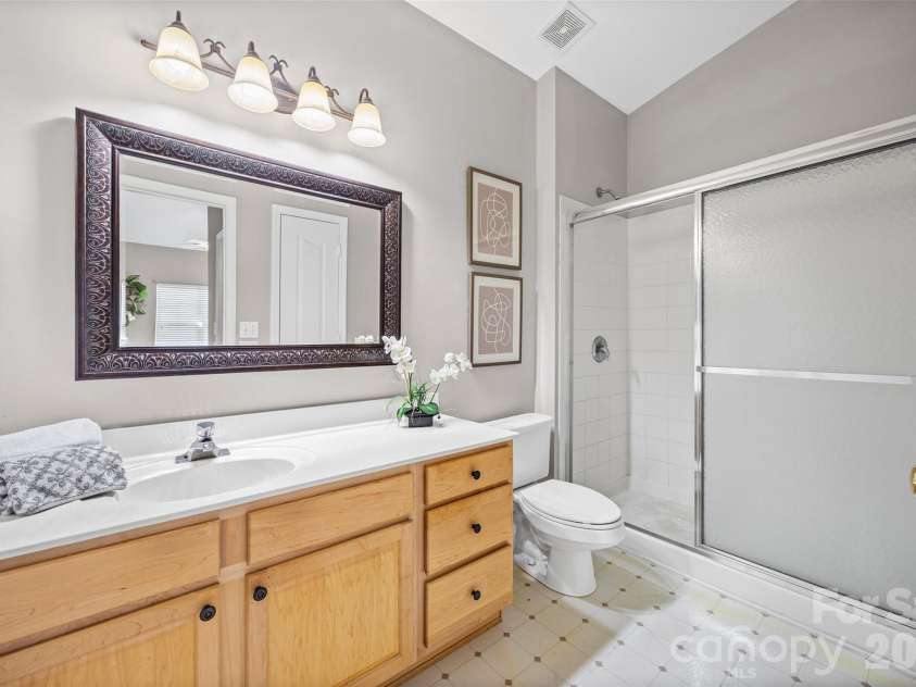 16458 Redstone Mountain Lane, Charlotte, NC 28277.  MLS# CAR4373403, YatesRealty ID 21769. 