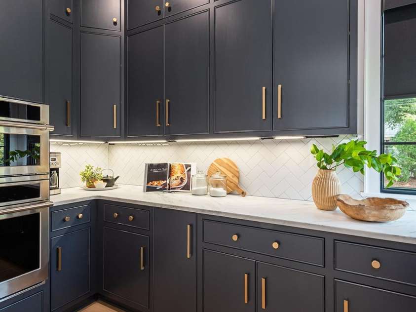 401 Woodland Street, Davidson, NC 28036.  MLS# CAR4234975, YatesRealty ID 2177. 