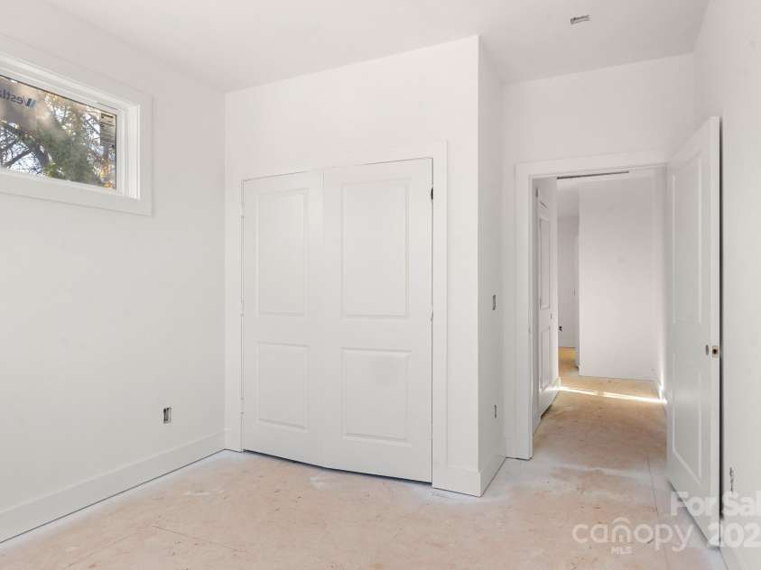 909 Hoskins Road, Charlotte, NC 28208.  MLS# CAR4331213, YatesRealty ID 2177. 